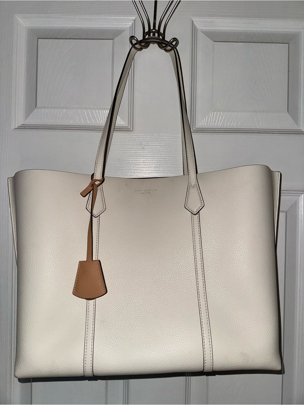 Tory Burch Perry Tote in White Leather